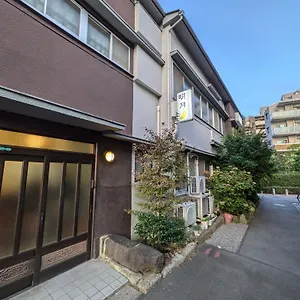 ** Hotel Meigetsu Japon